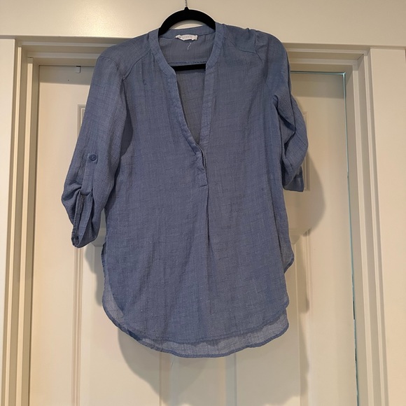 Lush Flowy Powder Blue Top - Picture 1 of 4